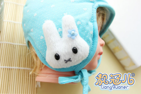 靚冠兒嬰幼兒夾棉保暖護(hù)耳帽子側(cè)面