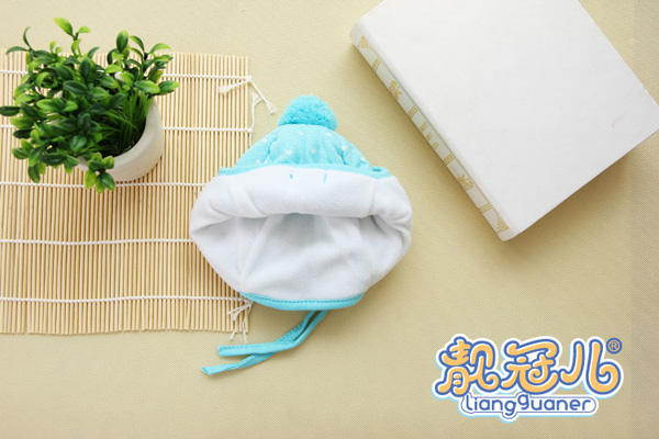 靚冠兒嬰幼兒夾棉保暖護(hù)耳帽子細(xì)節(jié)展示