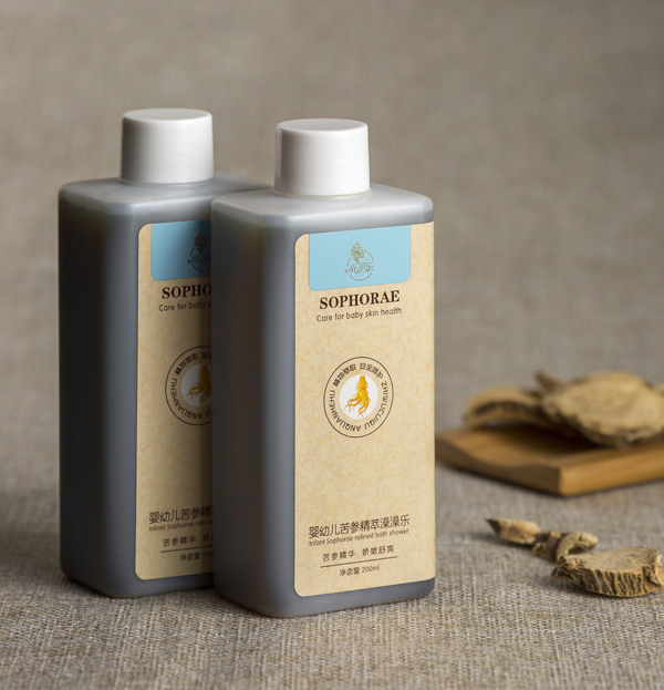 小貝樂(lè)嬰幼兒苦參精萃澡澡樂(lè).jpg 小貝樂(lè)嬰幼兒苦參精萃澡澡樂(lè).jpg