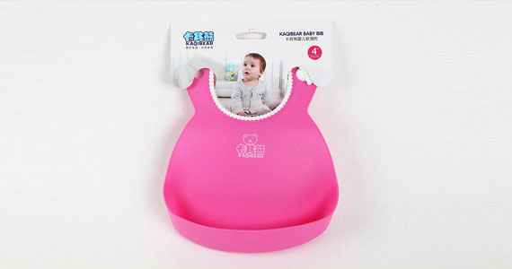 卡其熊嬰兒軟圍兜.jpg 卡其熊嬰兒軟圍兜.jpg