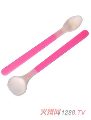 �ԹԻ����׃����׷�ɫ