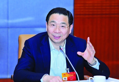 聚焦兩會(huì):以信息帶動(dòng)制造 實(shí)現(xiàn)“中國(guó)智造”