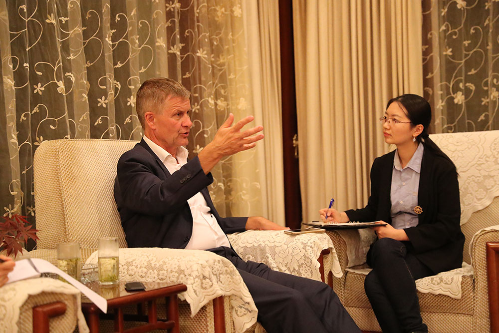 聯(lián)合國副秘書長索爾海姆接受本報專訪，力挺中國“洋垃圾”禁令