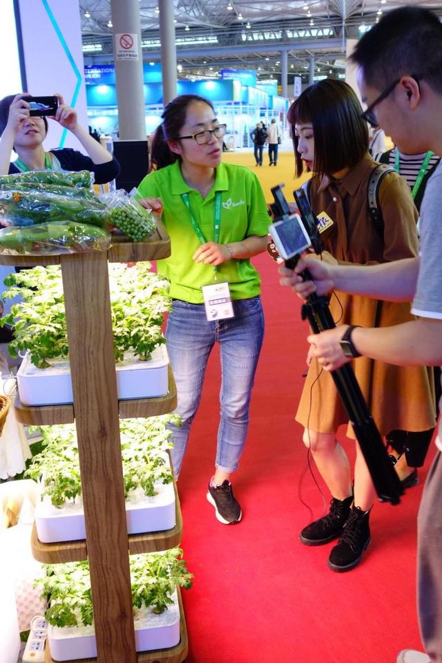 “互聯(lián)網(wǎng)+”農(nóng)業(yè)模式齊聚成都農(nóng)博會(huì)，尚作有機(jī)產(chǎn)品成焦點(diǎn)
