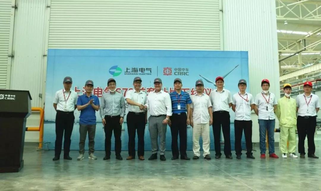 72米長(zhǎng)、LCOE最低！國(guó)內(nèi)首款海陸兩用風(fēng)電葉片成功下線(xiàn)