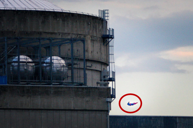 法國(guó)無人機(jī)撞核電站廢料池？！欲證明其脆弱