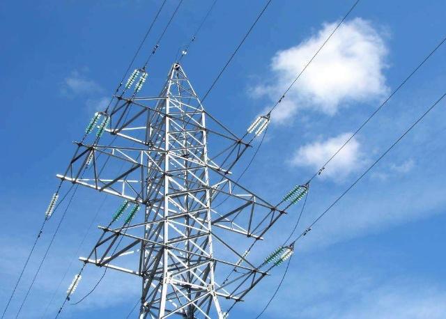 為什么高壓電線沒有絕緣外皮，雨天也不會出現(xiàn)電力故障呢？