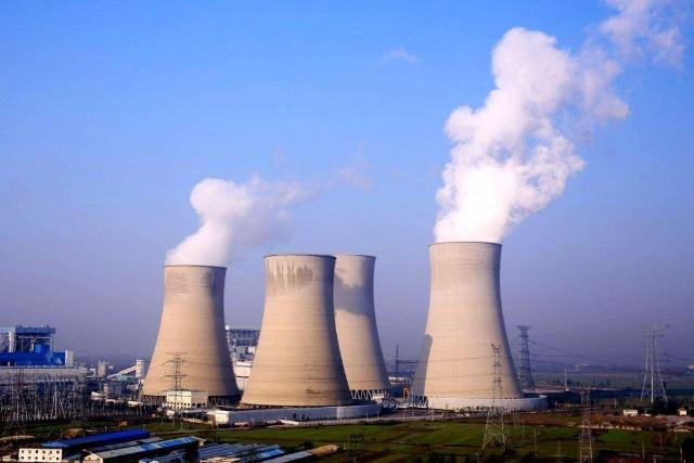 我國的火電廠燃燒一噸的煤礦，能產(chǎn)生多少電量？