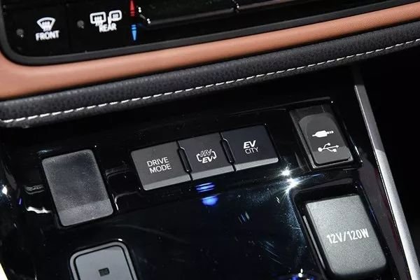 卡羅拉也能免稅送車牌？豐田要斷了國產(chǎn)電動車后路嗎？