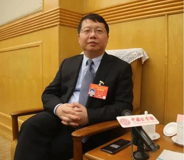 全國人大代表、貴州六盤水市市長李剛：借力大數(shù)據(jù)綜合試驗(yàn)區(qū) 建設(shè)六盤水5G示范城