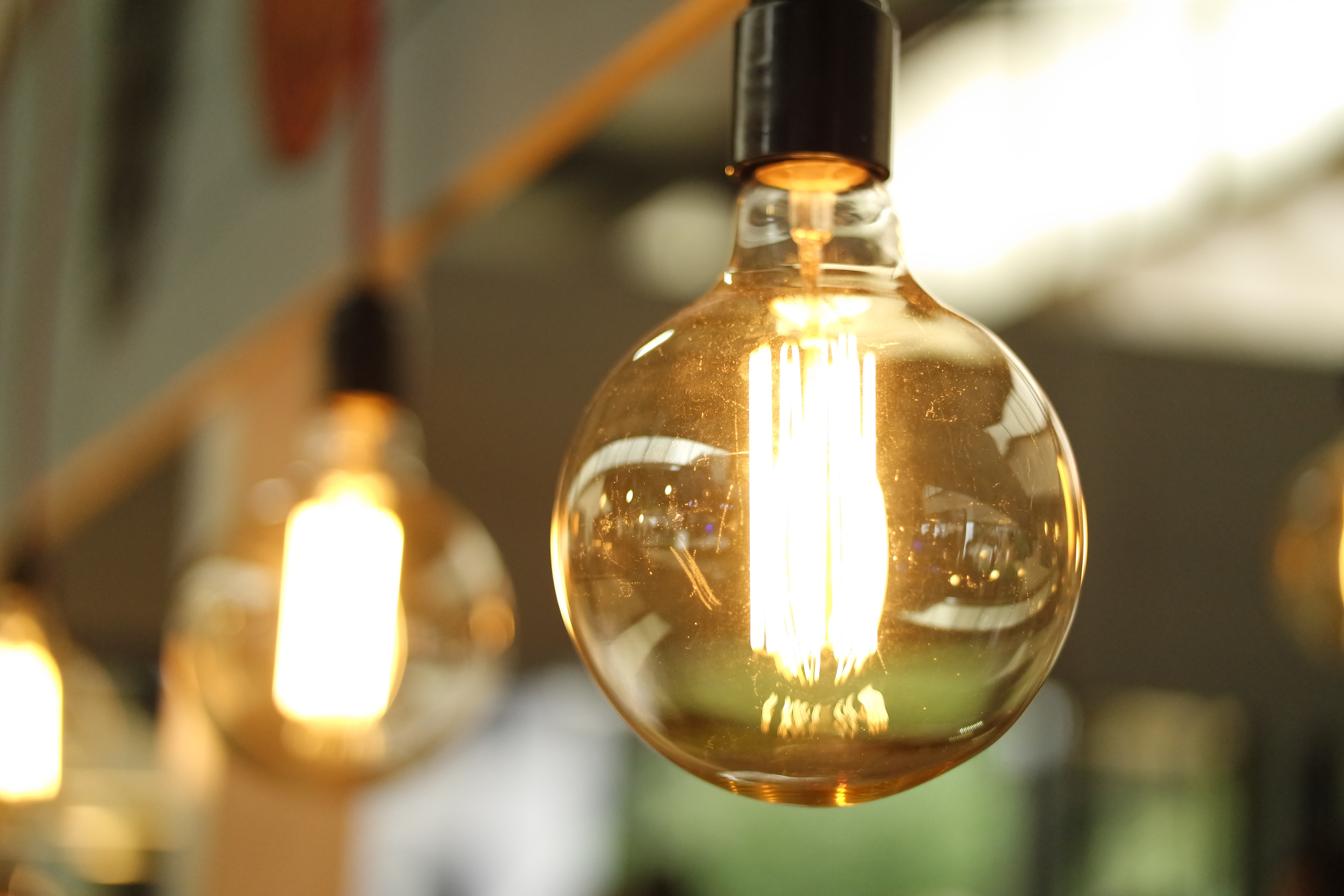 兩部門(mén)：推廣不停電作業(yè)技術(shù) 減少停電時(shí)間和停電次數(shù)